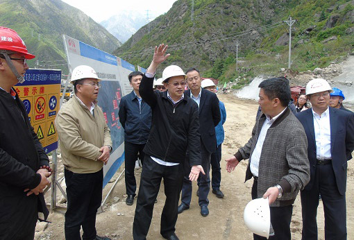 財政部經(jīng)濟(jì)建設(shè)司副司長孫志赴公司公路分公司承建康新K1-1項目調(diào)研指導(dǎo)工作