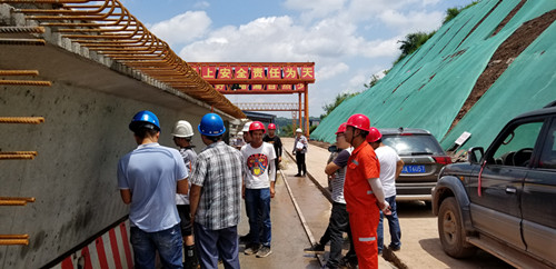 省交通廳質(zhì)監(jiān)局對(duì)成資渝高速公路TJ5標(biāo)段進(jìn)行上半年質(zhì)量安全環(huán)保綜合督查